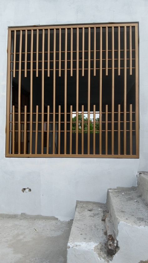 Modern Grill Design, New Gate Design, Front Building Design, Iron Window Grill, Country Home Exterior, Modern Window Design, Window Grills, Modern Window Grill, Burglar Bars