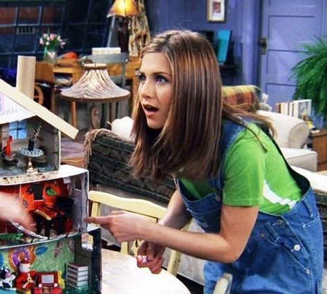 Rachel Green Dungarees, Friends 1994, John Aniston, Rachel Green Friends, Show Quotes, Rachel Green Style, Jeniffer Aniston, Rachel Green Outfits, Green Overalls