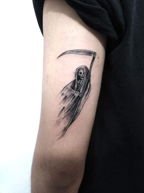 Small Santa Muerte Tattoo, Santa Muerte Tattoo Pequeño, San La Muerte Tattoo, Santisima Muerte Tattoo, Santa Muerte Tattoo For Women, Tattooing Tips, La Santa Muerte Tattoo, Santa Muerte Tattoo, La Muerte Tattoo