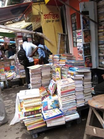 College Street : when you are tired of browsing through the series of sidewalk hugging open-air book stalls, go and have coffee at the legendary Coffee House http://en.wikipedia.org/wiki/College_Street_(Kolkata) College Street Kolkata Photography, College Street Kolkata, Bengali Woman, Bengali Aesthetic, Streets Photography, Book Shops, Travel India, Random Aesthetic, Italian Coffee