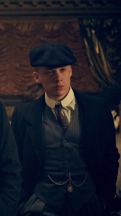 Shelby Brothers Wallpaper, John Shelby Aesthetic, John Shelby Wallpaper, Pesky Blinders Wallpaper, John Shelby, John And Esme Shelby, John Shelby Peaky Blinders, Grace Burgess, Shelby Brothers