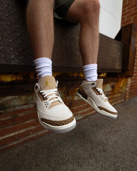 The Air Jordan 3 Retro 'Palomino' launches online Saturday 7/29 10 AM ET and in-store (Beachwood & Bedford — regular business hours, FCFS). Special release item — all sales are final. #JUMPMAN #AirJordan #RuleofNext Air Jordan 3 Palomino Outfits, Air Jordan 3 Retro Outfit, Jordan 3 Palomino, Outfit Ideas Men, Air Jordan Nike, Nike New Balance, Jordan 3 Retro, Air Jordan 3 Retro, Top Floor