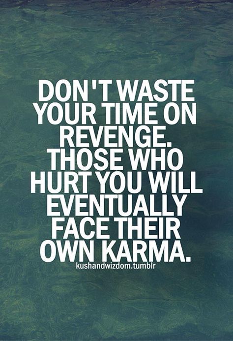 Isn't that the truth! Good luck w the new Guy rowdy ronda! Get laid this wkend gold digger Gold Digger Quotes, Citation Vengeance, Selfish People Quotes, Revenge Quotes, Lies Quotes, Sup Yoga, What Goes Around Comes Around, Love Life Quotes, Gold Digger