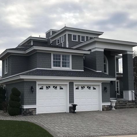 Choose The Perfect Exterior Paint Color For Your New Jersey Home - Clean Lines Painting Grey Exterior House Colors With Brick, Grey Exterior House, New Jersey House, Exterior House Colors With Brick, Lines Painting, Grey Exterior House Colors, Gray House Exterior, Exterior House Color, Exterior Paint Color