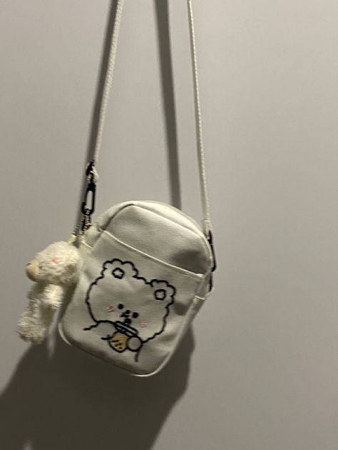 Aesthetic Sling Bag, Sling Bag Aesthetic, Mini Sling Bag, Kitty Items, Bag Aesthetic, Sling Bags, Hello Kitty Items, Bags Aesthetic, Outfit Aesthetic