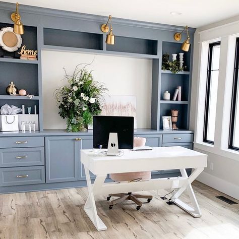 Z Gallerie on Instagram: “Give your home office a style promotion. ✨👩‍💻 What are some of the ways you’re staying inspired while wfh? Tag us @zgallerie and share your…” Studio In Casa, Flower Office, Ruang Tv, Glam Office, Office Decor Home, Office Remodel, Entryway Office, Office Guest Room, Cabinet Color