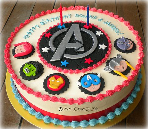 Avengers-themed cake by pike.corinne, via Flickr Avengers Themed Cakes, Marvel Birthday Cake, Marvel Avengers Cake, Avengers Cake, Marvel Cake, Superhero Birthday Cake, Avenger Birthday Party, Superhero Cake, Avengers Birthday