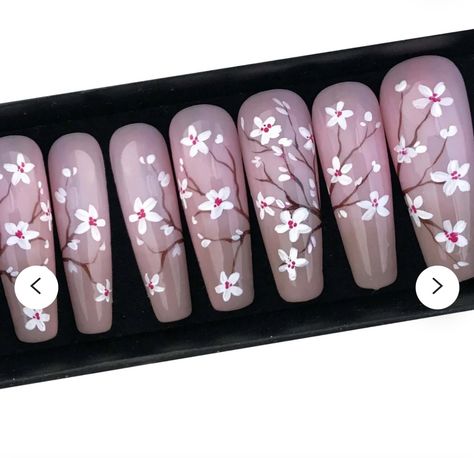 Japanese Cherry Blossom Acrylic Nails, Cherry Blossom Inspired Nails, Almond Blossom Nails, Japanese Cherry Blossom Nail Designs, Cherry Blossom Nails Short, Japanese Cherry Blossom Nail Art, Sakura Flower Nails, Spring Flower Acrylic Nails, Mulan Nail Art