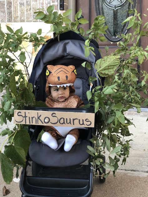 Dinosaur Stroller Costume, Halloween Stroller Ideas, Baby Stroller Halloween Costumes, Baby Stroller Costume, Stroller Halloween, Stroller Halloween Costumes, Stroller Costume, Boys Halloween Costumes Diy, Family Themed Halloween Costumes