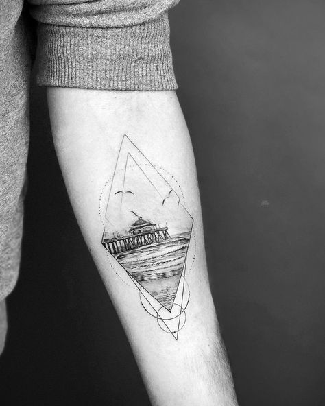 MARK OSTEIN on Instagram: “Huntington pier 🎡🎡🎡 done at @vadersdye 🇩🇪” Huntington Beach Tattoo, Pier Tattoo Beach, Pier Tattoo, Huntington Beach Pier, Manhattan Beach Pier, Beach Tattoo, Thigh Tattoos, Beach Pier, Manhattan Beach