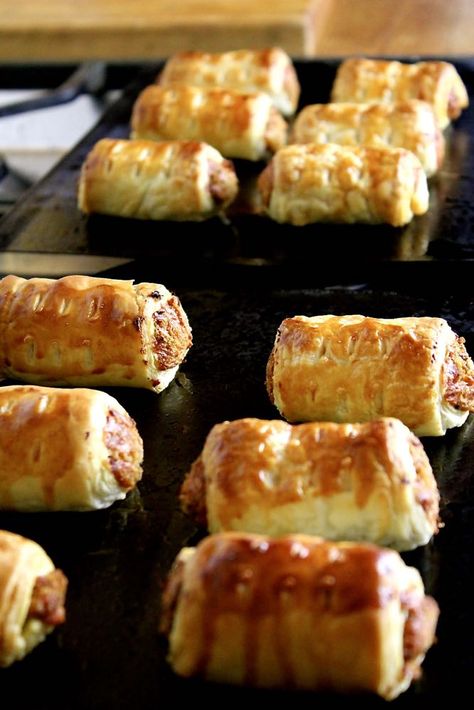 The Best Vegetarian Sausage Rolls Recipe - thinlyspread.co.uk Submarine Bun, Vegetarian Sausage Rolls, Vegetarian Buffet, Vegetarian Sausage, Veggie Christmas, Vegetarian Christmas Recipes, Recipe Sandwich, Recipe Bread, Sausage Rolls Recipe