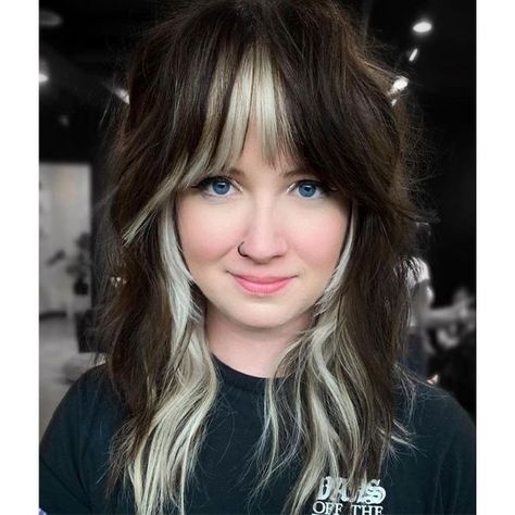 Block Hair Coloring, Block Dyed Hair, Peekaboo Hair Colors, Shag Hair, Color Block Hair, Look Grunge, Peekaboo Hair, 2023 Hair, Fabulous Hair