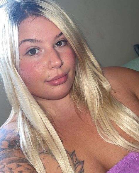 Paige M (@thicksnowwmama) • Instagram photos and videos Natural Face, Lashes, Blonde, Take That, Photo And Video, Instagram Photo, Hair, Instagram