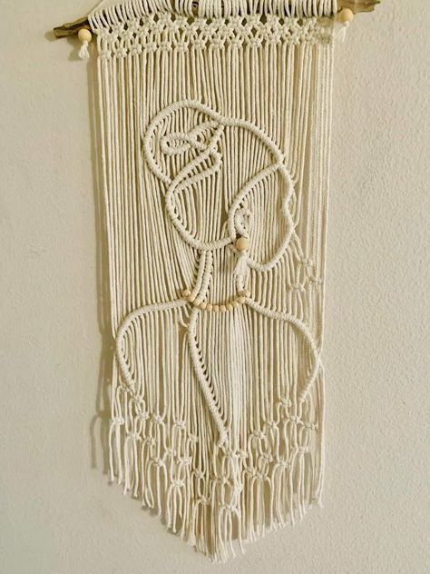 Macrame Idea, Crochet Wall Hangings, Macrame Curtain, Macrame Knot, Outline Art, Macrame Ideas, Macrame Tutorial, Macrame Design, Micro Macrame