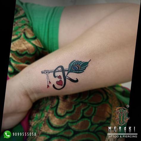 Small Color Tattoo, Flute Tattoo, Octopus Tattoo Sleeve, Krishna Tattoo, Cute Finger Tattoos, Wrist Tattoo Ideas, Peacock Feather Tattoo, Peacock Tattoo, Hand Tattoos For Girls