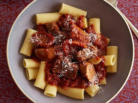 Slow-Cooker Sunday Gravy Sunday Gravy Recipe, Toasted Tomato, Slow Cooker Sunday, Pasta And Sauce, Sunday Gravy, Tomatoes On Toast, Comfort Casseroles, Sunday Sauce, Gravy Recipe