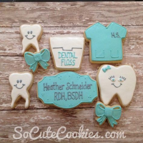 The most adorable dental themed cookies from my graduation party!! Dental Hygiene Party, Dental Hygiene Graduation Party, Dental School Graduation Party, Dental Graduation Party, Dentist Party, Dental Cookies, Dentist Cookies, Dental Assistant Graduation, Dental Party