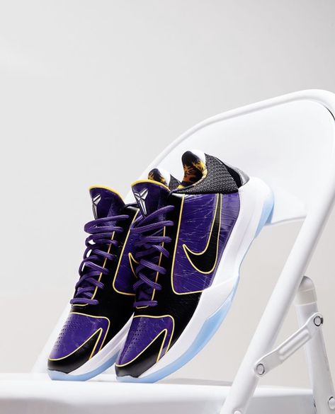 Nba Clothes, Kobe Sneakers, Nba Shoes, Basketball Jersey Outfit, Hoop Shoes, Kobe 5, Nike World, Ball Shoes, Kobe Shoes