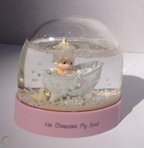 Snow Globe Vintage, Sanrio Winter, Church Shoes, Cute Trinkets, Creepy Core, Soft Pink Theme, Baby Pink Aesthetic, Living Dolls, Pink Girly Things