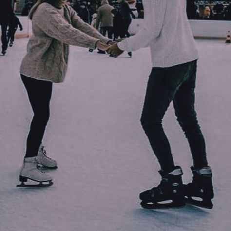 Ice Skating Aesthetic Couple, Aesthetic Hockey, Hunting Aesthetic, Hockey Aesthetic, Helena Hunting, Skate Boy, Skate 3, Skating Aesthetic, Ice Skating Rink