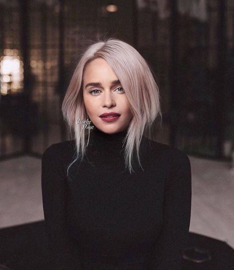 Female Portrait Photography, Gra O Tron, Emilia Clarke, Charlize Theron, Grunge Hair, Grunge Style, Beauty Photography, Hair Goals, New Hair