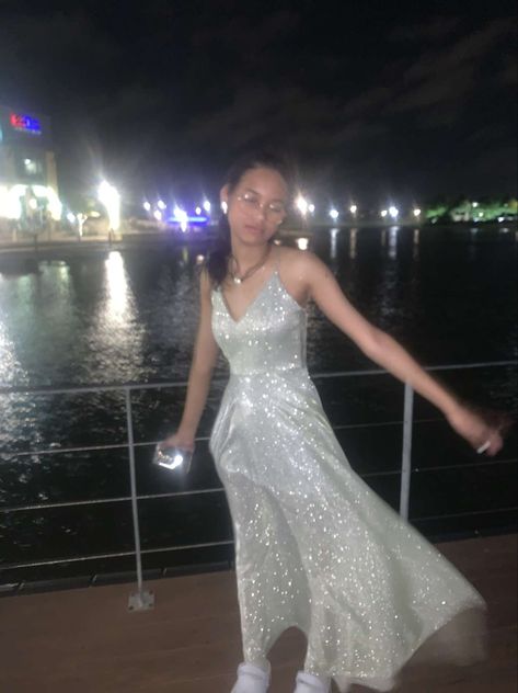 Shiny Dresses Sparkle, Silver Prom Dress Aesthetic, Mirrorball Prom Dress, Glittery White Dress, Silver Prom Dress Sparkly, Sparkly Dress Aesthetic, Silver Sparkly Prom Dress, Silver Glittery Dress, White Glitter Dress