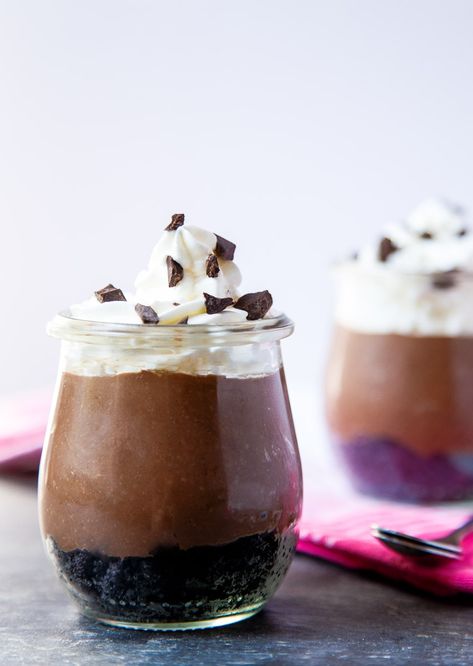 No Bake Chocolate Cheesecakes No Bake Chocolate Cheesecake, Dessert Cups Recipes, Cheesecake Parfaits, Cheesecake In A Jar, Chocolate Cheesecake Recipes, Single Serve Desserts, Dessert In A Jar, Dessert For Two, Recipe Board