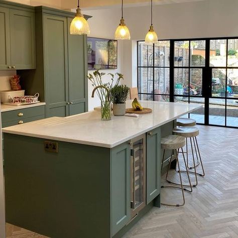 Vaunt Design (@vaunt_design) • Instagram photos and videos Loft Kitchen Design, Industrial Loft Kitchen, Kitchen Extension Open Plan, Loft Doors, Vogue Green, Modern Kitchen Extensions, Small Open Plan Kitchens, Kitchen Extensions, Kitchen Diner Extension