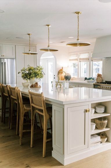 Kitchen Remodel English Cottage Kitchens, Dream Pantry, Interior Shutters, Boutique Interior Design, Up House, Boutique Interior, Cottage Kitchen, Large Kitchen, English Cottage