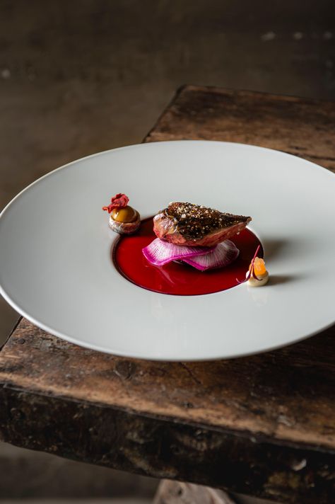 Molecular Food, Fine Dining Plating, Michelin Food, Food Competition, Plating Food, Beetroot Recipes, Gourmet Food Plating, Dream Food, Beetroot Powder