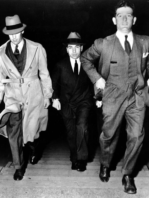 The Original Gangster Style Guy - The New York Times Lucky Luciano, Pitti Uomo Street Style, Real Gangster, Gangster Style, Mafia Gangster, Mafia Families, Wise Guys, Al Capone, Goodfellas