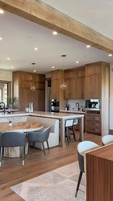 SaltDesignCabinetry on Instagram: "This kitchen is beautiful from every angle. @killowenconstruction @kimberlyparkerdesign @habitationsrdg . . . . . . . #cabinets #cabinetry #customcabinetry #homedesign #cabinetrydesign #cabinetryhardware #customcabinetrydesign #customhomebuilder #customhomebuilders #customhome #customhomes #cabinetshop #customcabinetshop" New Home Checklist, Cabinetry Hardware, High End Kitchens, Cabinetry Design, Wood Counter, January 15, New Home Construction, Kitchen Inspo, Bath Design