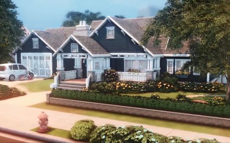 Sims 4 Craftsman, Sims 4 Growing Together House, The Sims 4 Growing Together, Sims 4 Growing Together, Blue Craftsman, Sims Lots, Growing Together, Sims House Plans, Craftsman Style Home