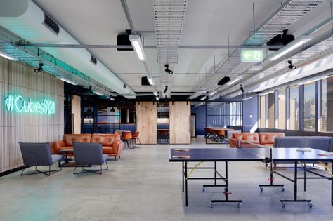 CreativeCubes.Co - Gold Winner - 2018 Melbourne Design Awards Office Entertainment Area, Office Recreation Area, Common Room Design, Common Area Design, Office Common Area, Collaborative Space, Recreational Area, Private Workspace, Recreation Room