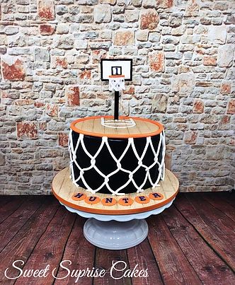 Basketball Hoop Cake, Basketball First Birthday, Basketball Birthday Cake, Video Game Cakes, Basketball Birthday Parties, Basketball Cake, Basketball Birthday, Harmony House, First Birthday Cake