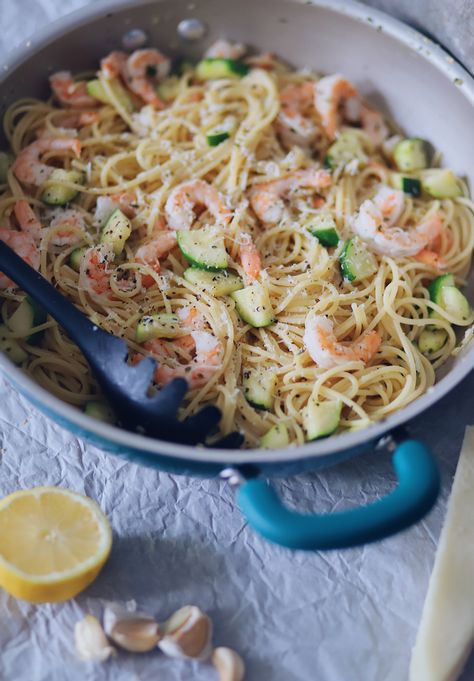 Zucchini And Shrimp Pasta, Shrimp Zucchini Pasta Recipes, Shrimp Zucchini Recipes, Shrimp Zucchini Pasta, Shrimp Zucchini Noodles, Pasta Garlic, Zucchini Pasta Recipes, Garden Zucchini, Garlic Butter Pasta