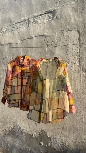 HeenaAgrima on Instagram: "Patchwork shirt ! These are super fun to wear and hang in. I would totally wear it in winters over my turtleneck body con sweaters! . These go so well as a statement piece. Or even as a fun evening wear when you hang out with your friends or fam. . This is made consciously, no one piece can be similar as this is made with organza katran, so we consciously use all our previously naturally dyed materials and it’s basically a cycle of circular fashion. . DM TO ORDER. . #silkorganza #organza #silk #naturallydyed #naturaldyeing #circularfashion" Style Themes, Work Women, Zardozi Work, Organza Shirt, Patchwork Shirt, Zari Work, Linen Bag, Silk Organza, Working Woman