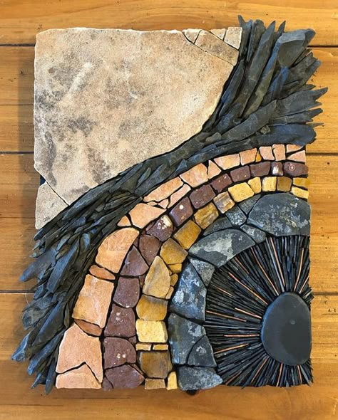 Slate Mosaics, Rock Mosaics, Stone Mosaic Art, Abstract Mosaic Art, Slate Art, Mosaic Art Diy, Mosaic Rocks, Mixed Media Mosaic, Abstract Mosaic