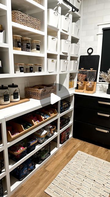 Michelle Anzaldua | Home Decor on Instagram: "Pantry views lately with a new rug 🖤" Breakfast Pantry, House Beautiful Kitchens, Dream Pantry, House Pantry, Office Pantry, Pantry Fridge, Pantry Organisation, Pantry Remodel, Pantry Makeover