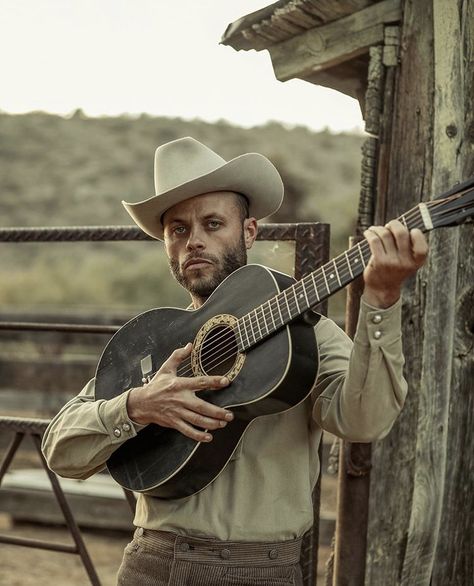 Charley Crockett Country Singer Photoshoot, Charlie Crockett, Ethan Bailey, Cowboy Photoshoot, Rugged Gentleman, Charley Crockett, Western Photoshoot Ideas, Country Poses, Old Country Music