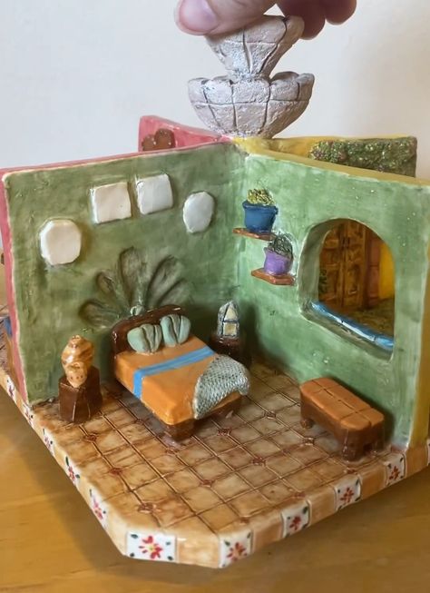 Ceramics Final Project Ideas, Clay Furniture Miniature, Lotr Ceramic, Ceramic Doll House, Clay Architecture Model, Fun Ceramic Projects, Air Dry Clay Miniatures, Ceramic Diorama, Crafts With Clay