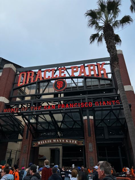 Oracle Park, Pacific Heights, Willie Mays, Sf Giants, San Fran, San Francisco Giants, Beautiful Places, The Neighbourhood, San Francisco