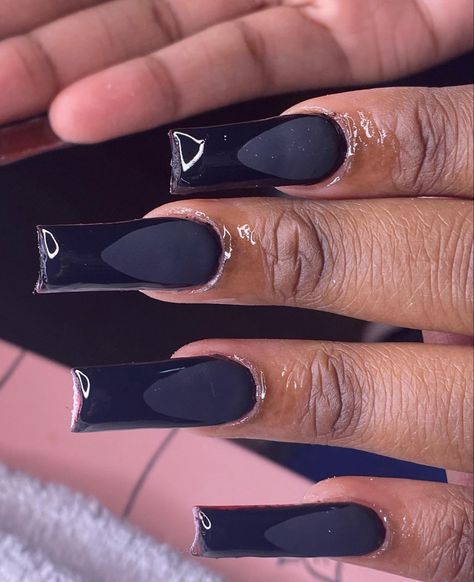 Black French Tip Nails Matte, Matt Black Nail Designs, Black Matte Nails With Glossy Tips, Matte And Glossy French Nails, Matte French Tip Nails, Matte And Glossy Nails, Matte French Nails, Acrylics Nails, Braids Black