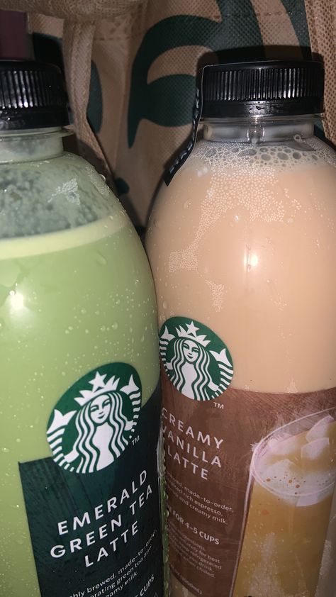 Starbucks Snapgram, Minuman Starbucks, Fast Food Drinks, Iphone Wallpaper Yellow, Food Hunter, Boyfriend Pranks Pictures, Green Tea Latte, Bubble Milk Tea, Drink Photography