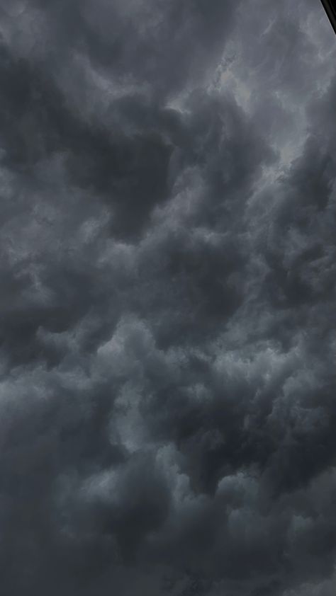 Dark Cloudy Sky Aesthetic, Betrayal Aethstetic, Dark Clouds Wallpaper, Dark Clouds Aesthetic, Minimal Aesthetic Wallpaper, Cloudy Wallpaper, Dark Cloudy Sky, Minimalist Wallpaper Phone, Dark Background Wallpaper