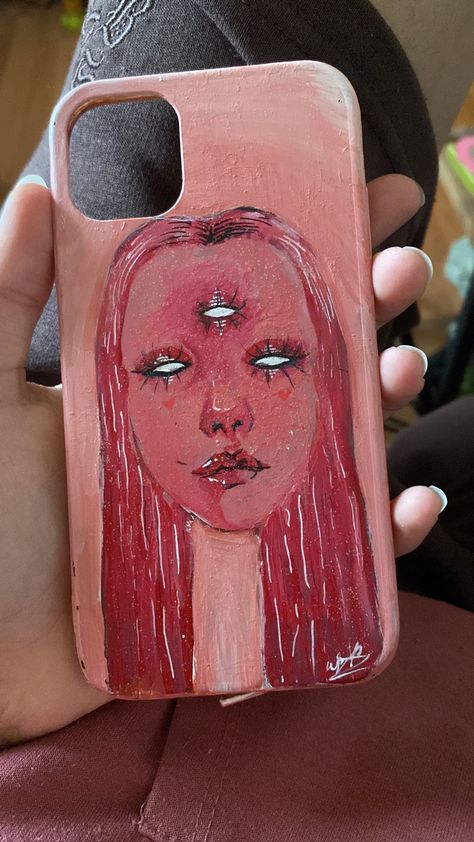 Painted Phone Case Diy, Phone Case Painting Ideas, Artsy Phone Cases, Clear Phone Case Design, Phone Case Diy Paint, Diy Phone Case Design, Drawing Ideas List, Customised Phone Case, Diy Gift Set