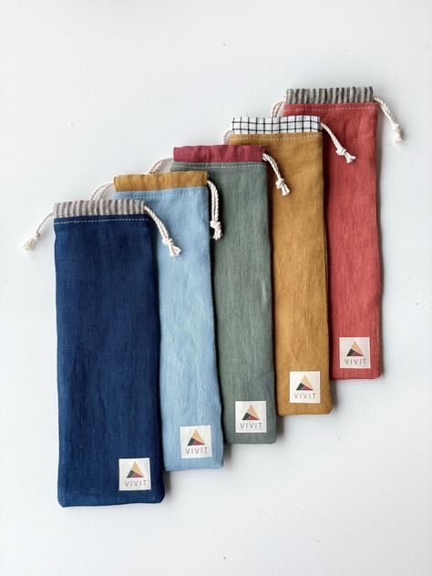 Eco friendly straw pouches! These drawstring linen pouches are perfect to carry your reusable straws around. https://creatoriq.cc/3JQ3iCK #ecofriendlygift #strawbag #strawpouch #zerowastegift #sustainablegift #sustainablelifestyle #sustainabledesign #sustainablefashion Reusable Utensils, Straw Holder, Linen Pouch, Small Drawstring Bag, Zero Waste Gifts, Sustainable Accessories, Manchester Nh, Sustainable Gifts, Metal Straws