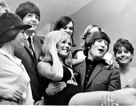 Paul And John, John And Paul, John Lennon Paul Mccartney, Lennon And Mccartney, Ringo Starr, George Harrison, Lucky Girl, Paul Mccartney, John Lennon