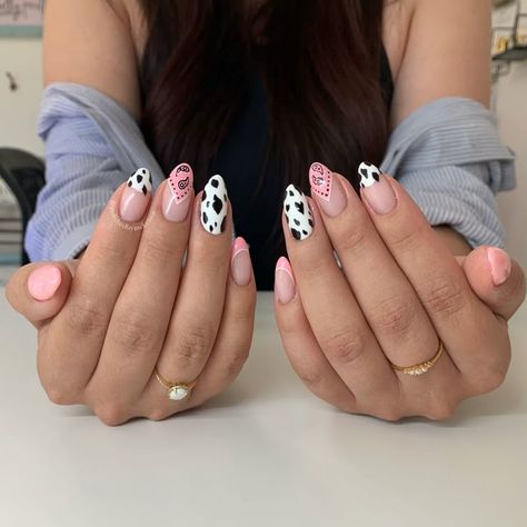 Crazy Cute Nail Designs, Nail Designs For Nashville Trip, Kelsea Ballerini Nail Ideas, Country Festival Nails Design, Last Rodeo Bachelorette Nails, Nashville Manicure, Cody Johnson Concert Nails, Nashville Acrylic Nails, Cowgirl Almond Nails