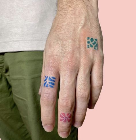 Finger Color Tattoo, Missing Finger Tattoo, Solid Color Tattoo, Small Abstract Tattoo, Color Tatoos, Fingers Tattoo, Connecting Tattoos, Green Tattoo, Tattoo Abstract